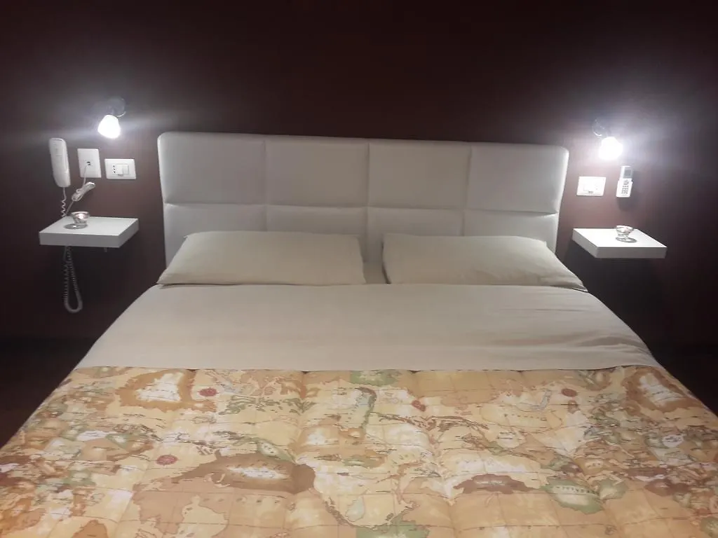 Dolci Ricordi Hotel Bari 0*,  Italy