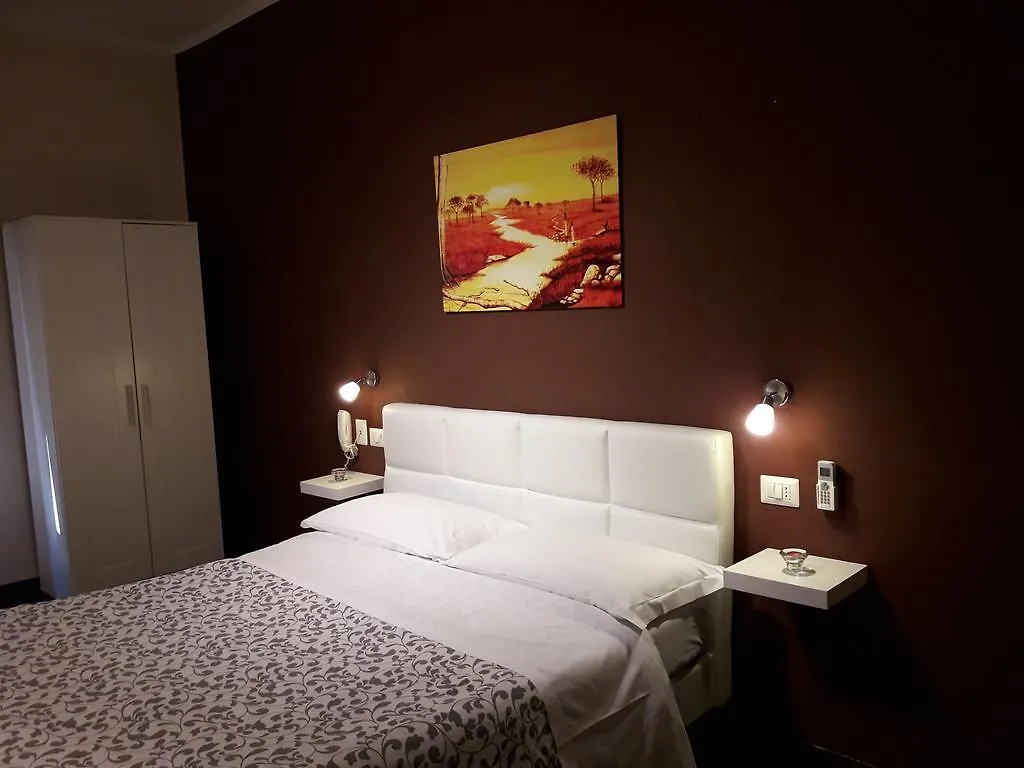Dolci Ricordi Hotel Bari 0*,  Italy